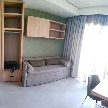 11 Catalani Bed & Breakfast